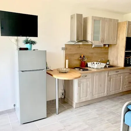 Climatisé Avec Garage Et Wifi à 5 Min Des Thermes - Fr-1-503-157 * Balaruc-les-Bains